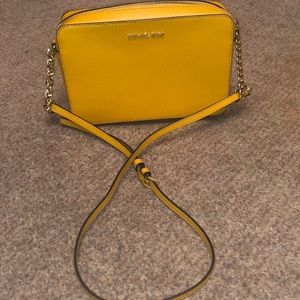 Micheal Kors crossbody bag